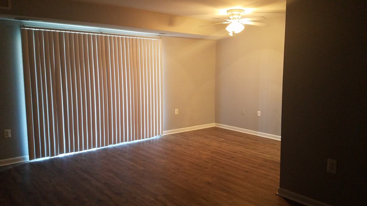 2337 Green St Se - Photo 3 of 8