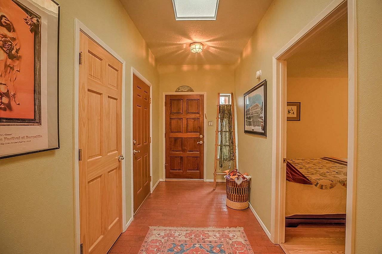 616 Griegos Rd Nw - Photo 3 of 29