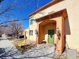 featured image of 1211 Copper Ave Ne