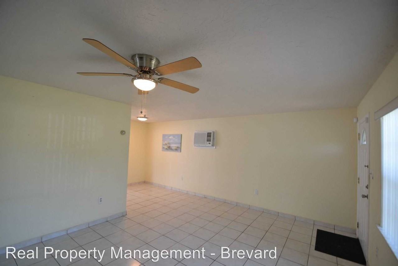 2807 Tropic Road - Photo 3 of 10