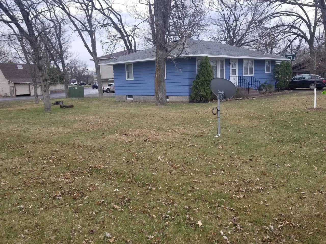38895 12th Ave - Photo 2 of 10