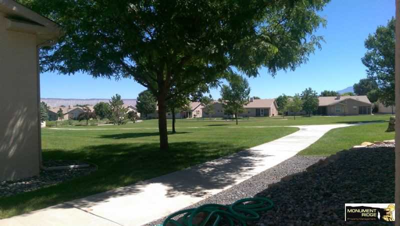 2976 Mesa Crest Pl #B - Photo 2 of 28