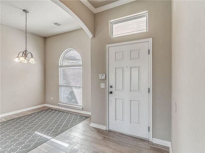 12620 Williamsport Avenue - Photo 2 of 31