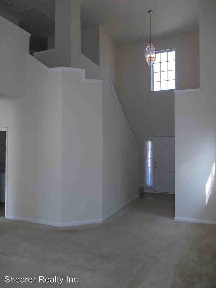 10803 Traders Court - Photo 2 of 30