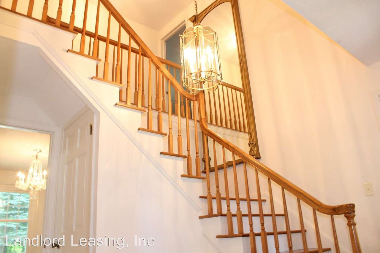 4391 Valley Forge Drive - Photo 3 of 33