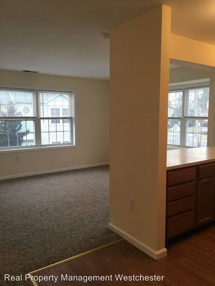 510 Westchester Ave - Photo 3 of 20