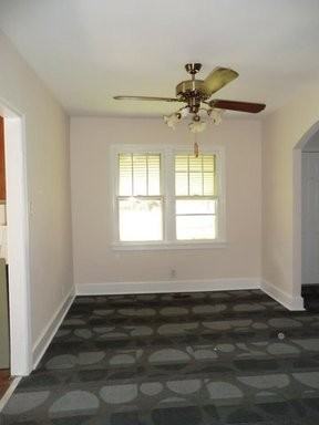 2110 Bayvale Rd - Photo 3 of 9