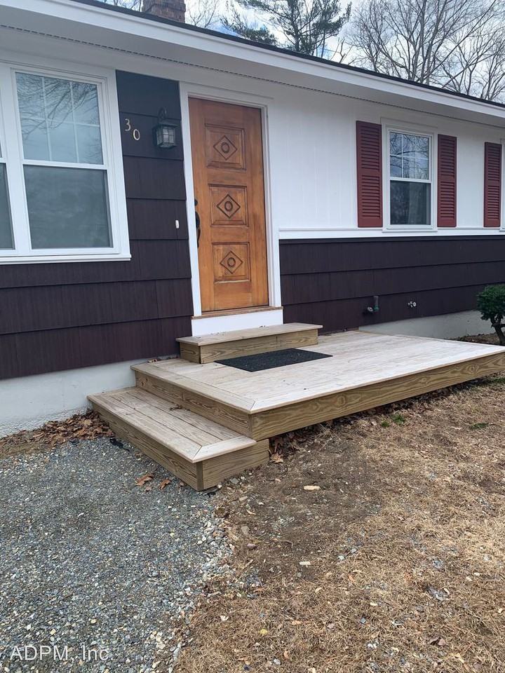 30 Railroad Ave - Photo 3 of 37