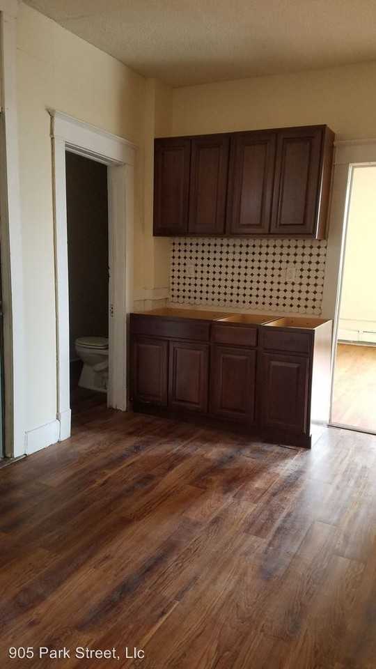 905 Park St Apartments for Rent in Frog Hollow, Hartford, CT 06106 with