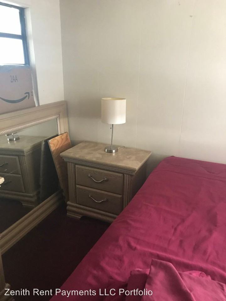 11763 Venetian Avenue - Photo 3 of 5