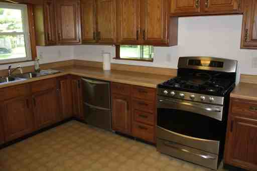 106 N Henson Rd - Photo 3 of 16