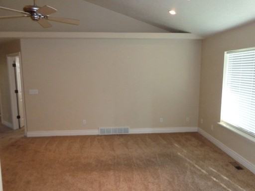 465 W 1780 N St - Photo 2 of 14