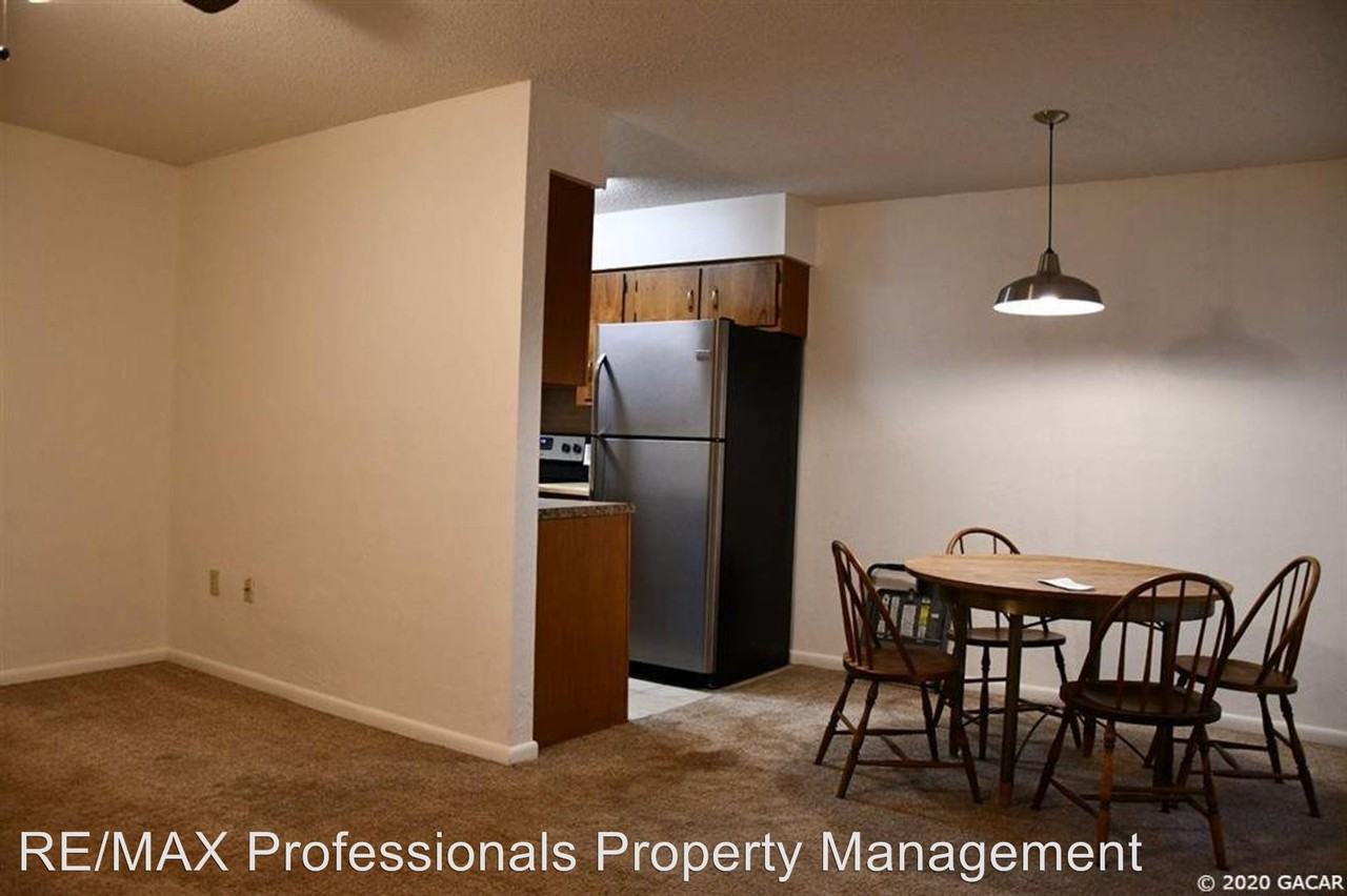 3429 Nw 21st Drive - Photo 3 of 13