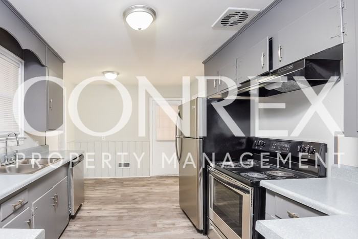 1700 Inglewood Drive - Photo 3 of 8