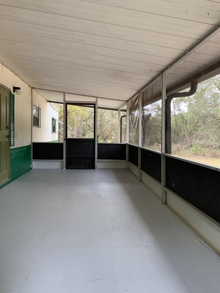 32323 Foxfire Ln - Photo 2 of 10