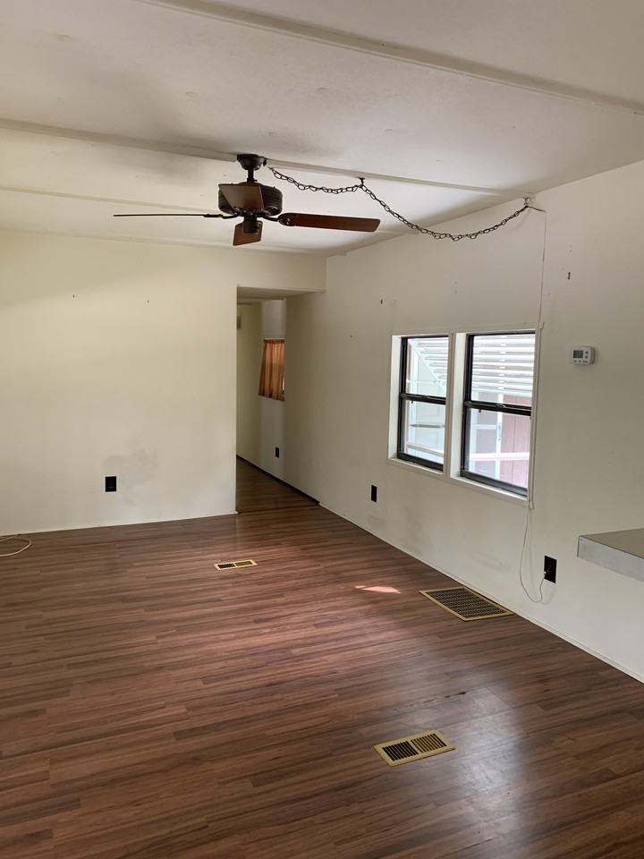 32323 Foxfire Ln - Photo 3 of 10