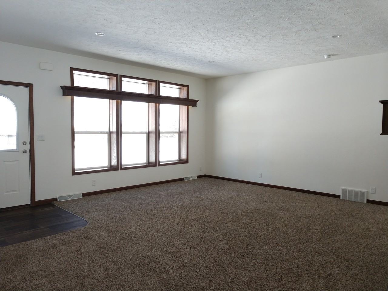 2519 Arrowwood Rd - Photo 3 of 13