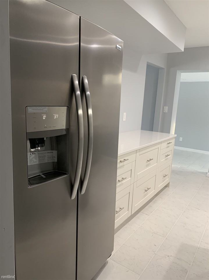 3565 Crooks Rd - Photo 3 of 15