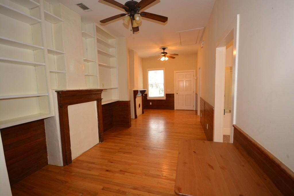 542 East Charlton Lane - Photo 2 of 9