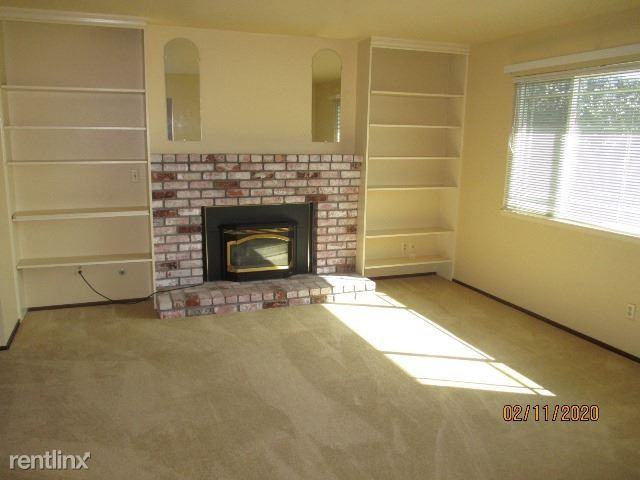 3123 Messinger Dr - Photo 3 of 11