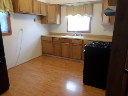 16758 Crane Ave - Photo 2 of 10