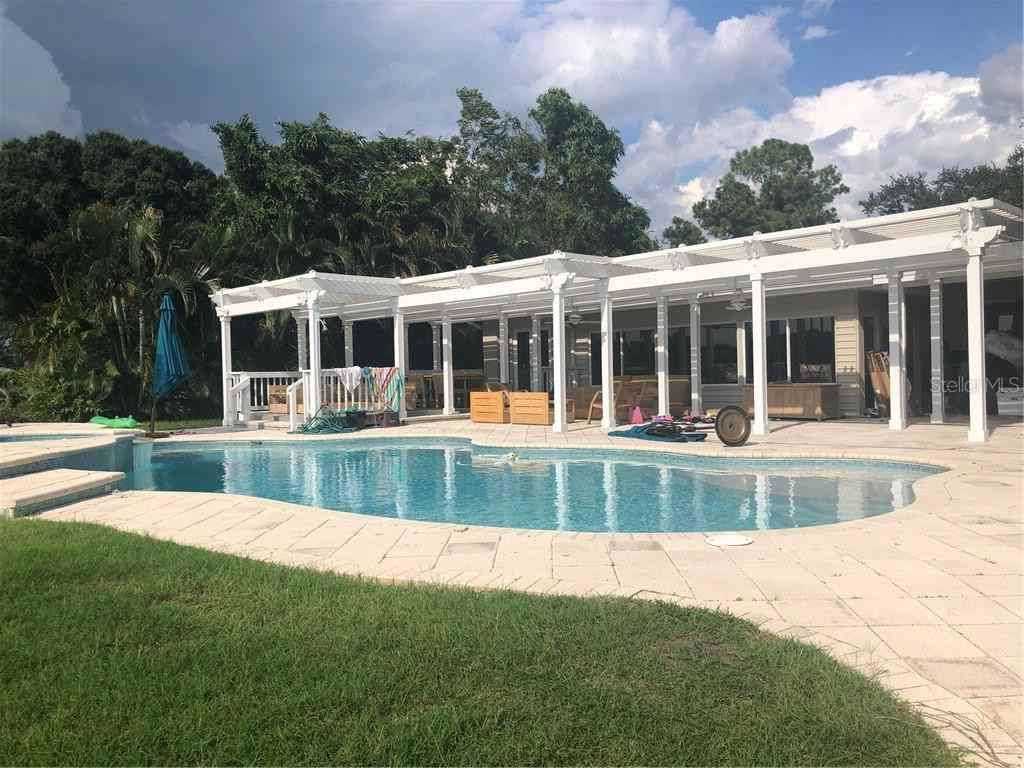 1118 Monterey Blvd. Ne - Photo 3 of 24