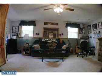 67 Wagon Wheel Dr - Photo 2 of 18