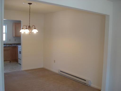 425 Century Dr - Photo 2 of 10