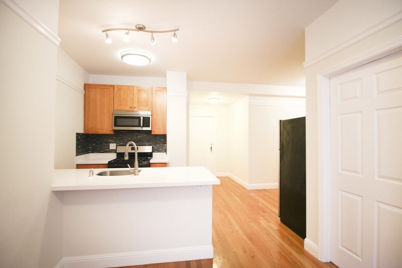 1106 Bush Street #401