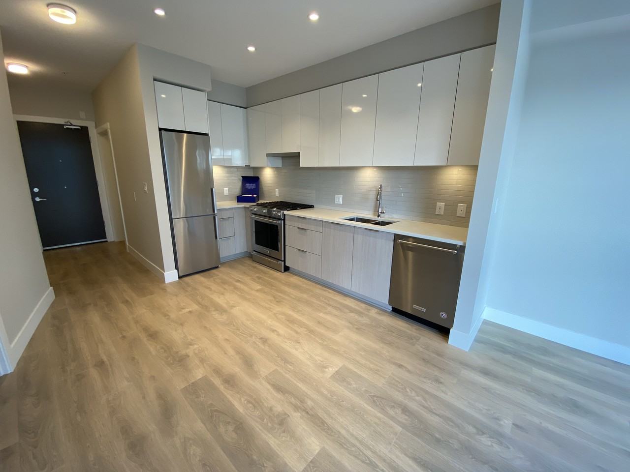 Rivergrass Rivergrass Drive #412 - Photo 3 of 9