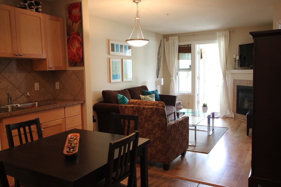 MARDA LOOP CONDO! - Photo 2 of 7