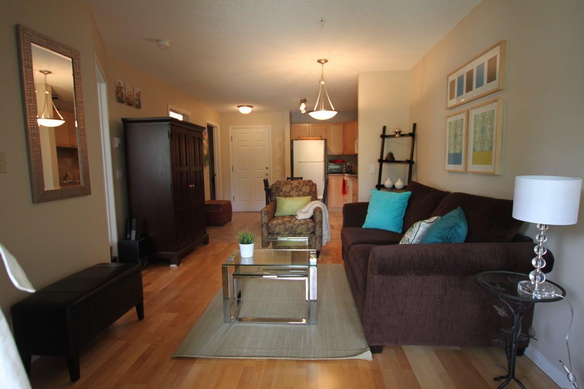 MARDA LOOP CONDO! - Photo 3 of 7