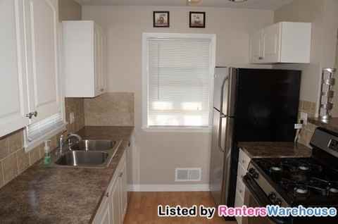 1771 Ivy Ave E - Photo 2 of 11