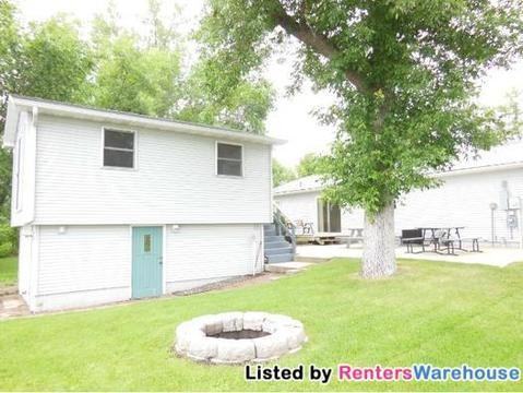 10327 Amery Ave NW - Photo 3 of 15