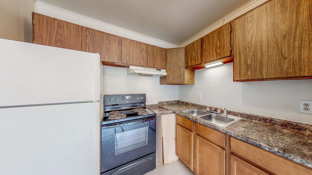 204 Lynn Dr - Photo 7 of 24