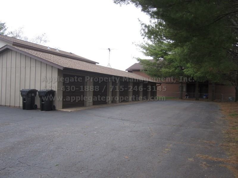 325 W 9Th St - Photo 2 of 19