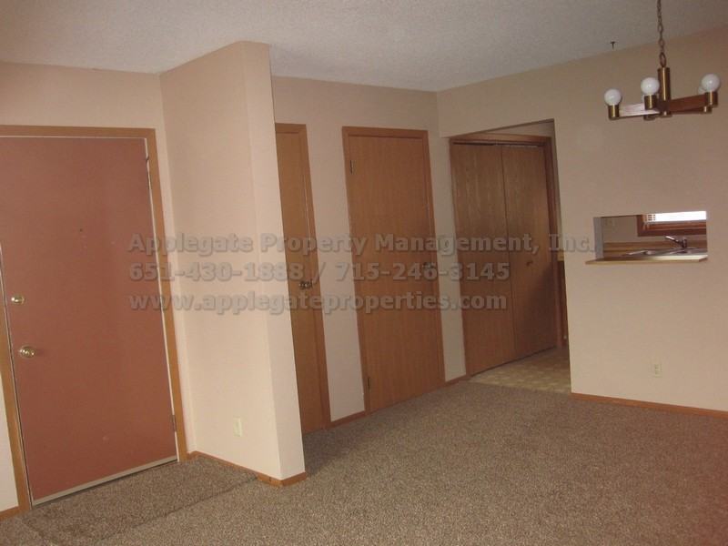 325 W 9Th St - Photo 5 of 19