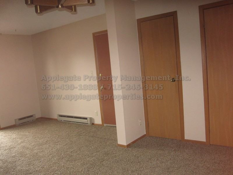 325 W 9Th St - Photo 6 of 19