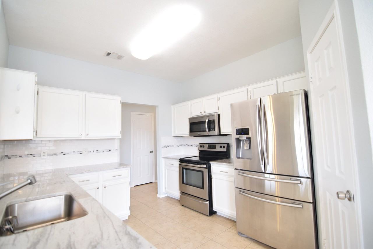 4305 Rifle Dr - Photo 5 of 21