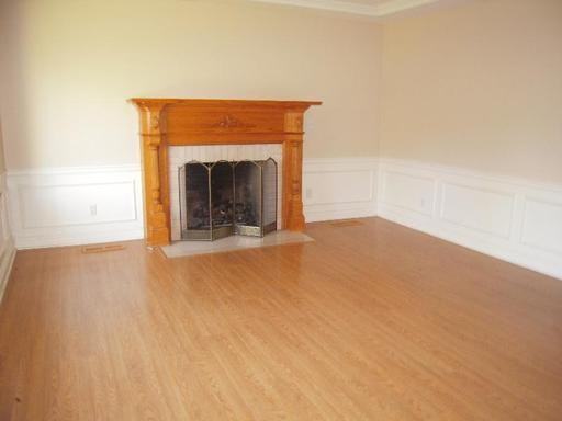 2605 NE 34th Ave - Photo 2 of 17