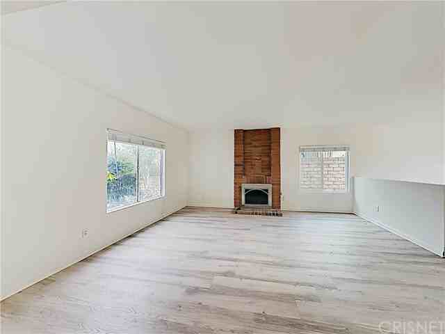 14920 Index St - Photo 2 of 18