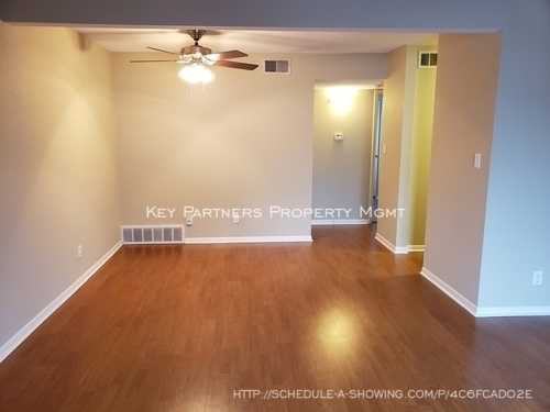 6212 Robinson - Photo 2 of 10