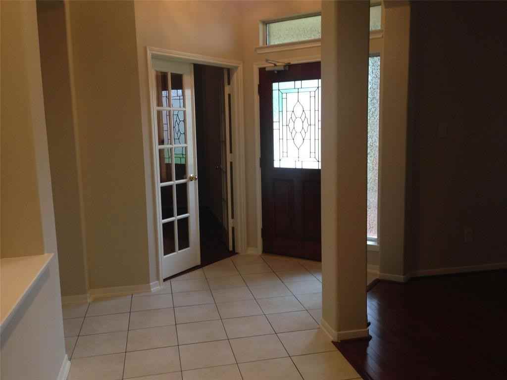 5126 Winterwood Dr - Photo 2 of 17