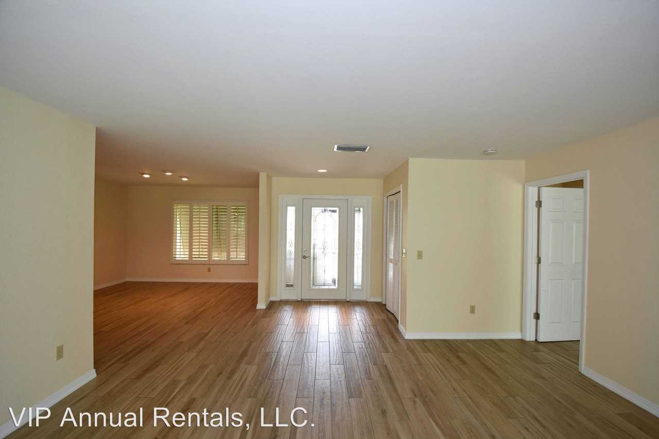 5501 Montilla Dr - Photo 2 of 21