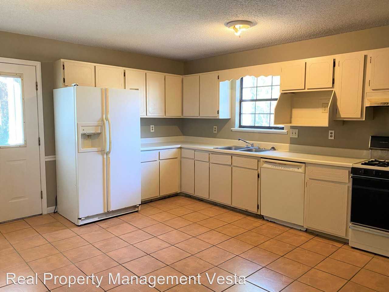 531 Bristle Cone Drive - Photo 3 of 10