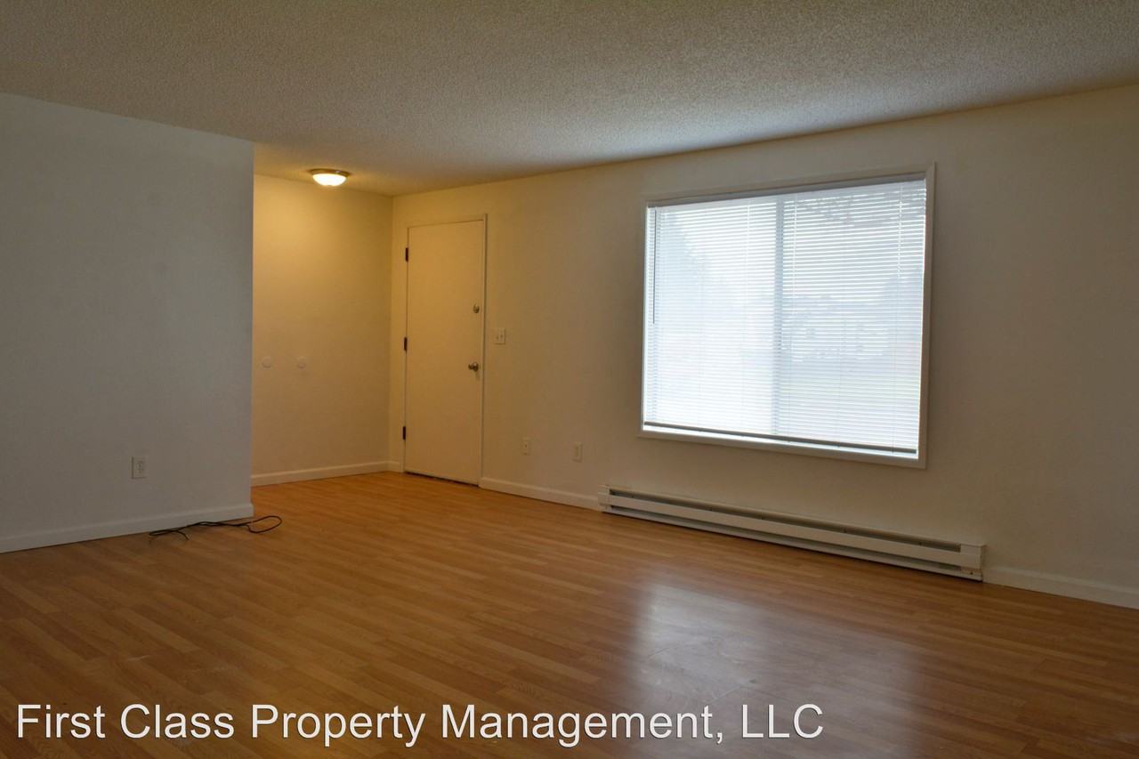 1760 Ne 24th Ave - Photo 3 of 15