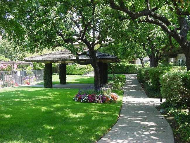 Sylvan Square - Photo 3 of 4