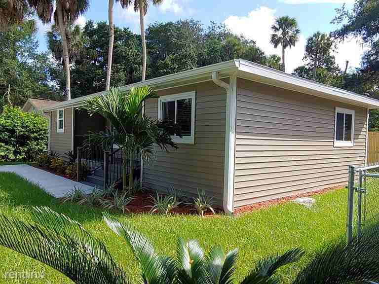 7426 Chapel Ave, New Port Richey, FL 34652 3 Bedroom House for 1,375