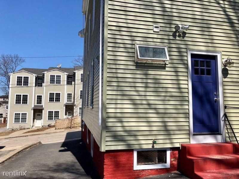 75 Abbott St 1 - Photo 3 of 12