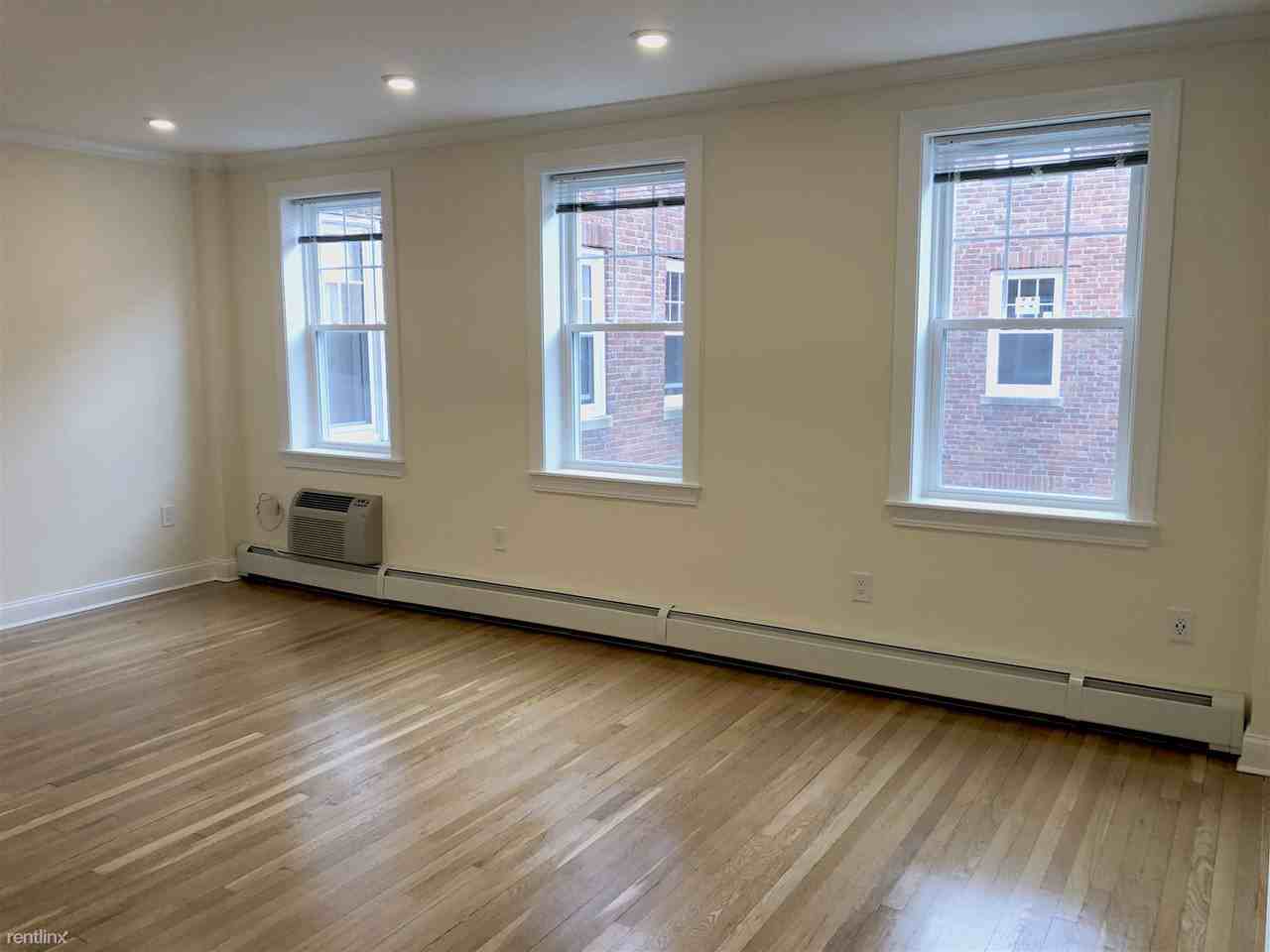 34 Harris St - Photo 3 of 10